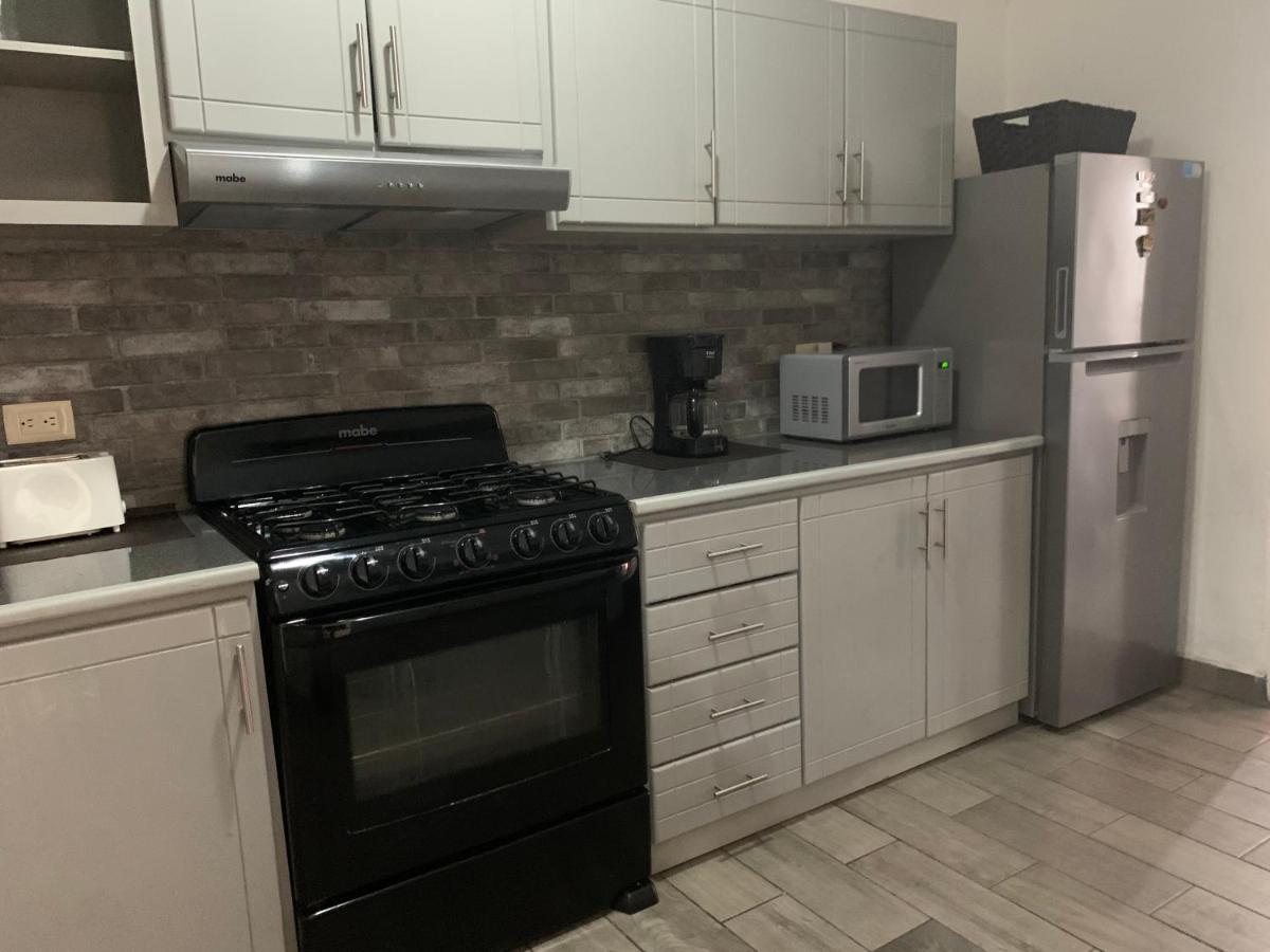 Casa Madero Beautiful 2Br Apt One Block From Malecon! Best Location! 라파스 외부 사진